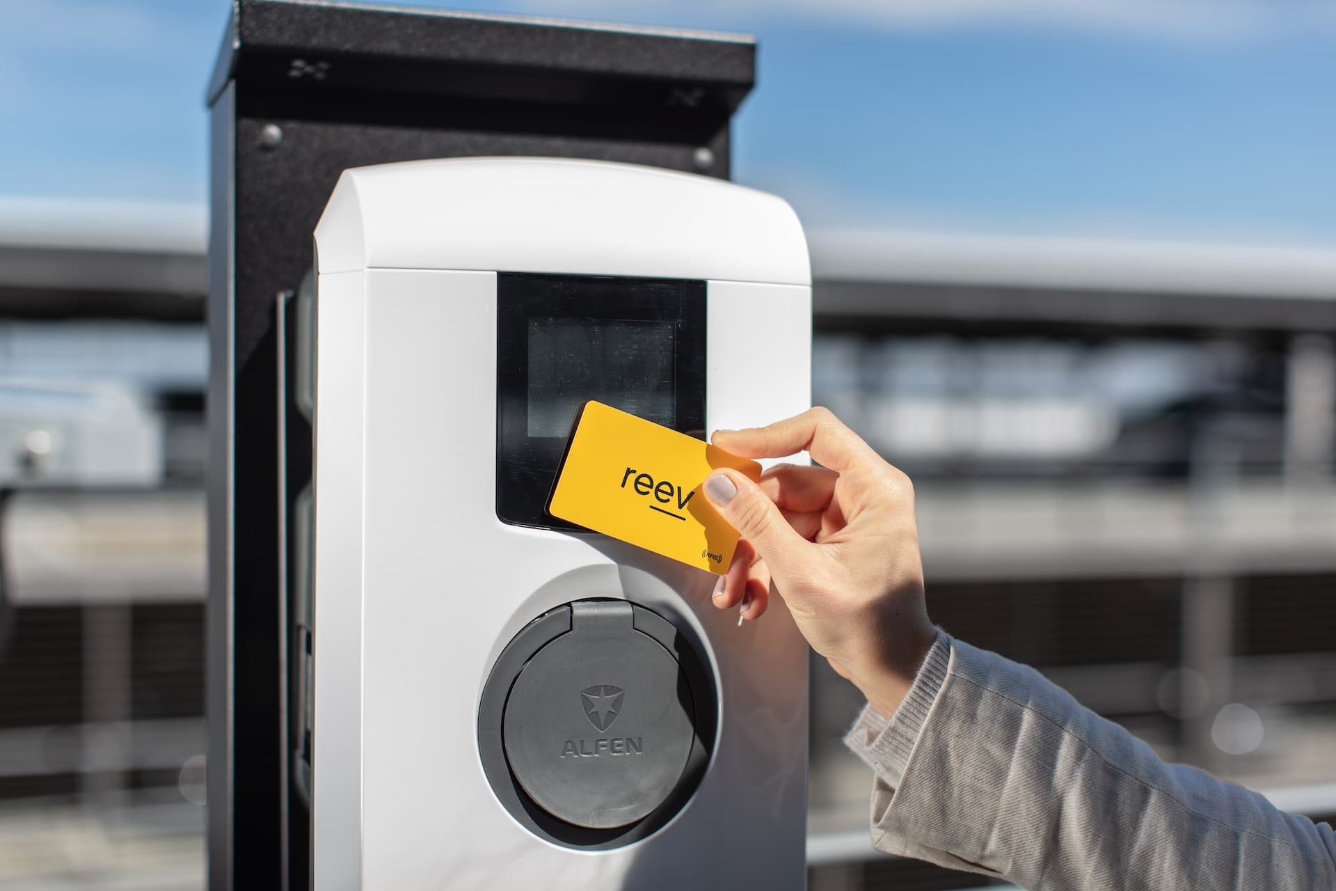 10 Millionen Euro für Reev