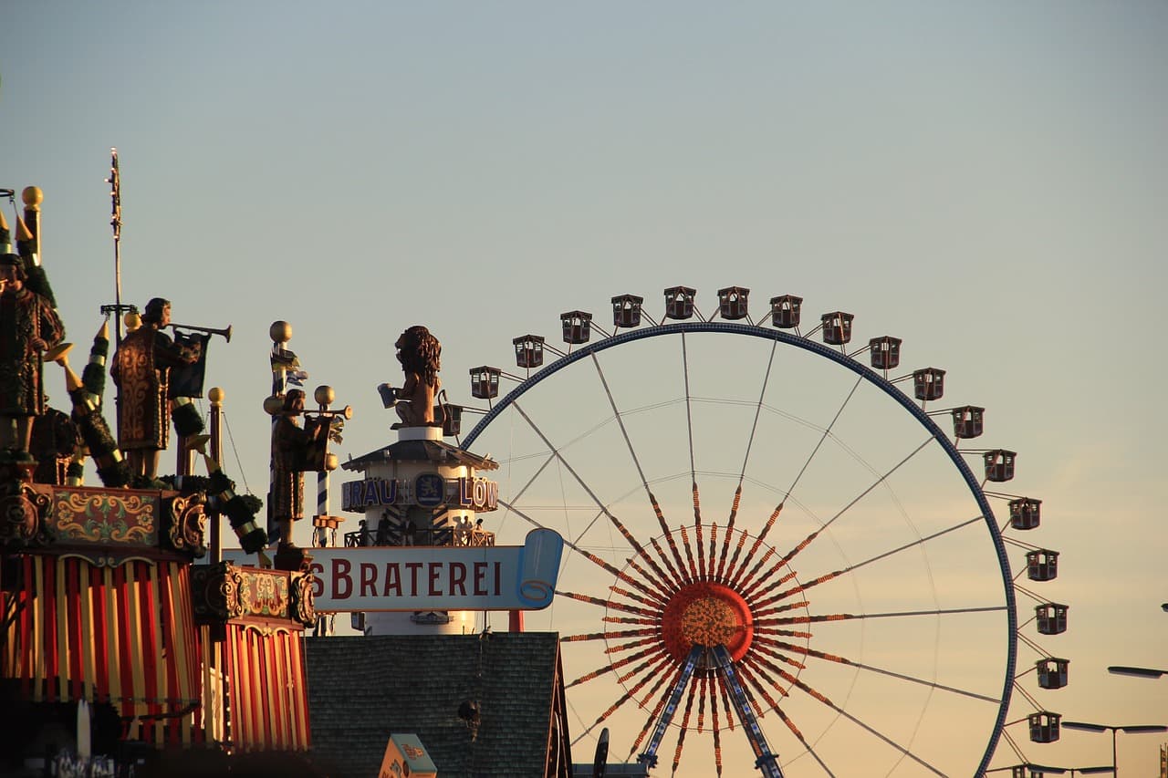 Wiesn-Knigge: Die wichtigsten Regeln für den geschäftlichen Oktoberfestbesuch