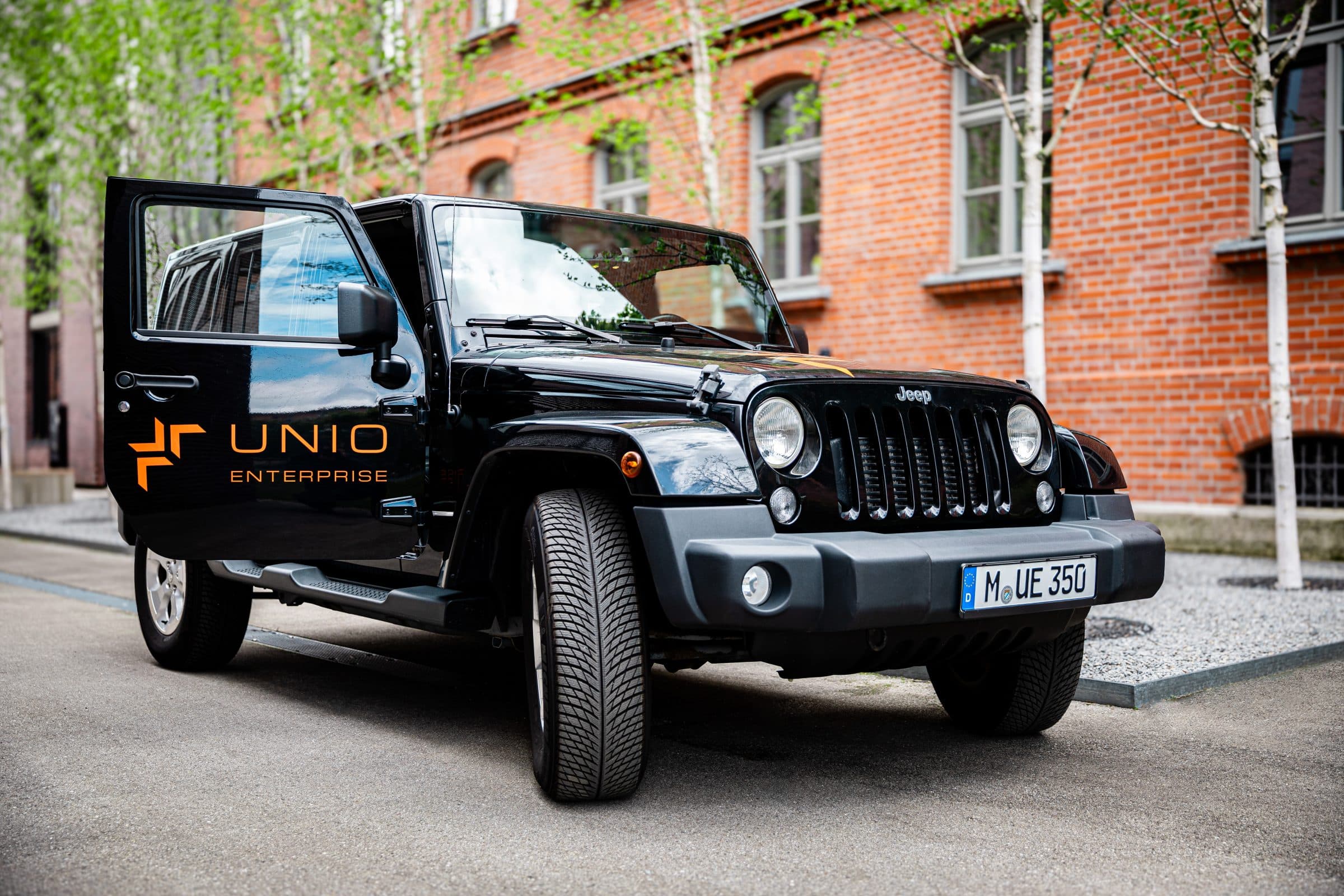 Unio Enterprise und OIQ Global fusionieren