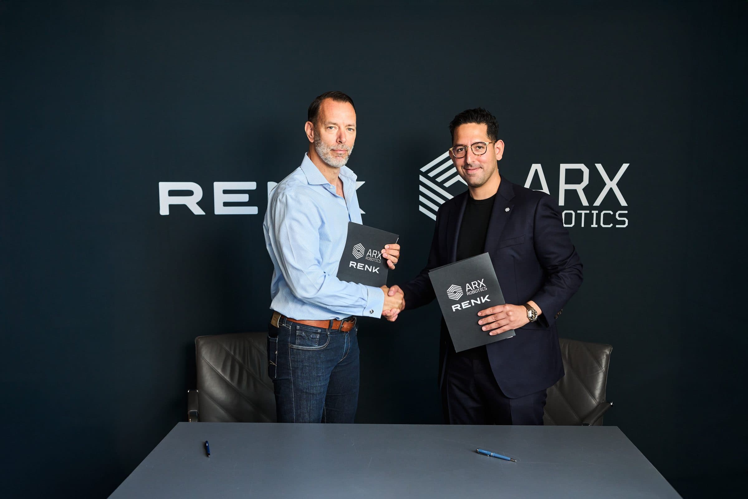 Arx Robotics gründet Partnerschaft mit Renk